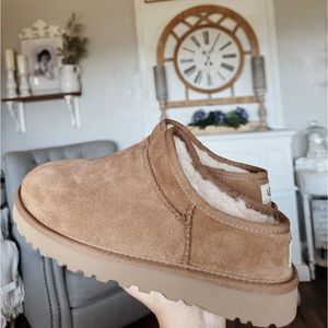 UGGS brand new never worn still with box